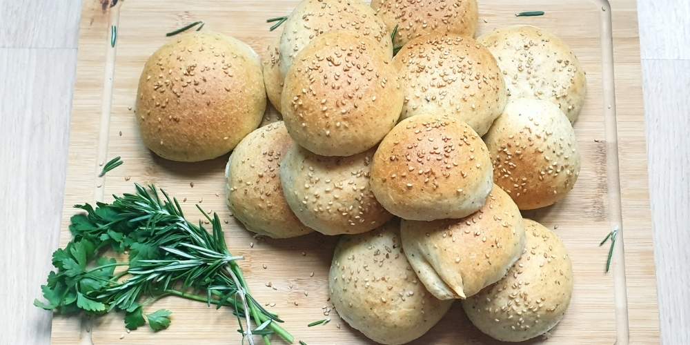 Bollitos de parmesano y especias receta