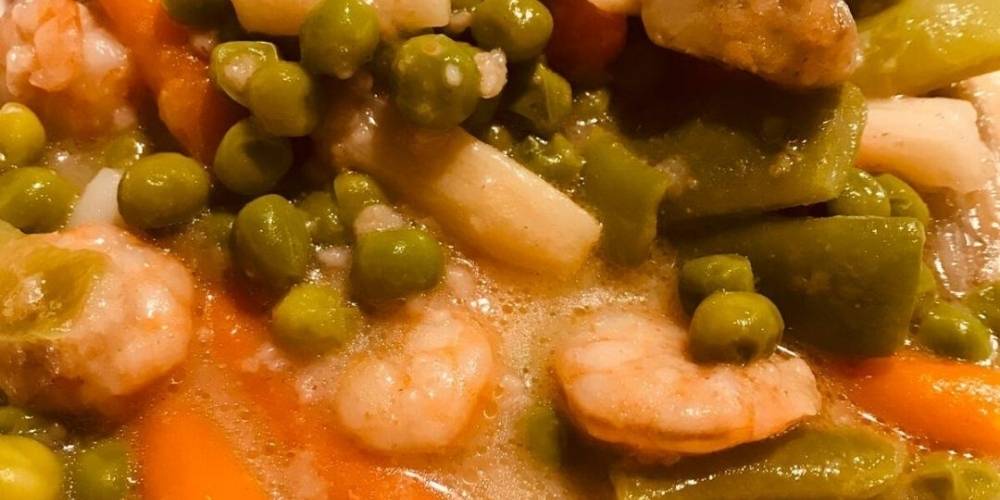 Guiso rápido de verduras y gambas receta